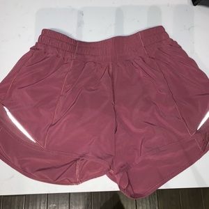 Lululemon 🍋 Hotty Hot Shorts 4 Tall